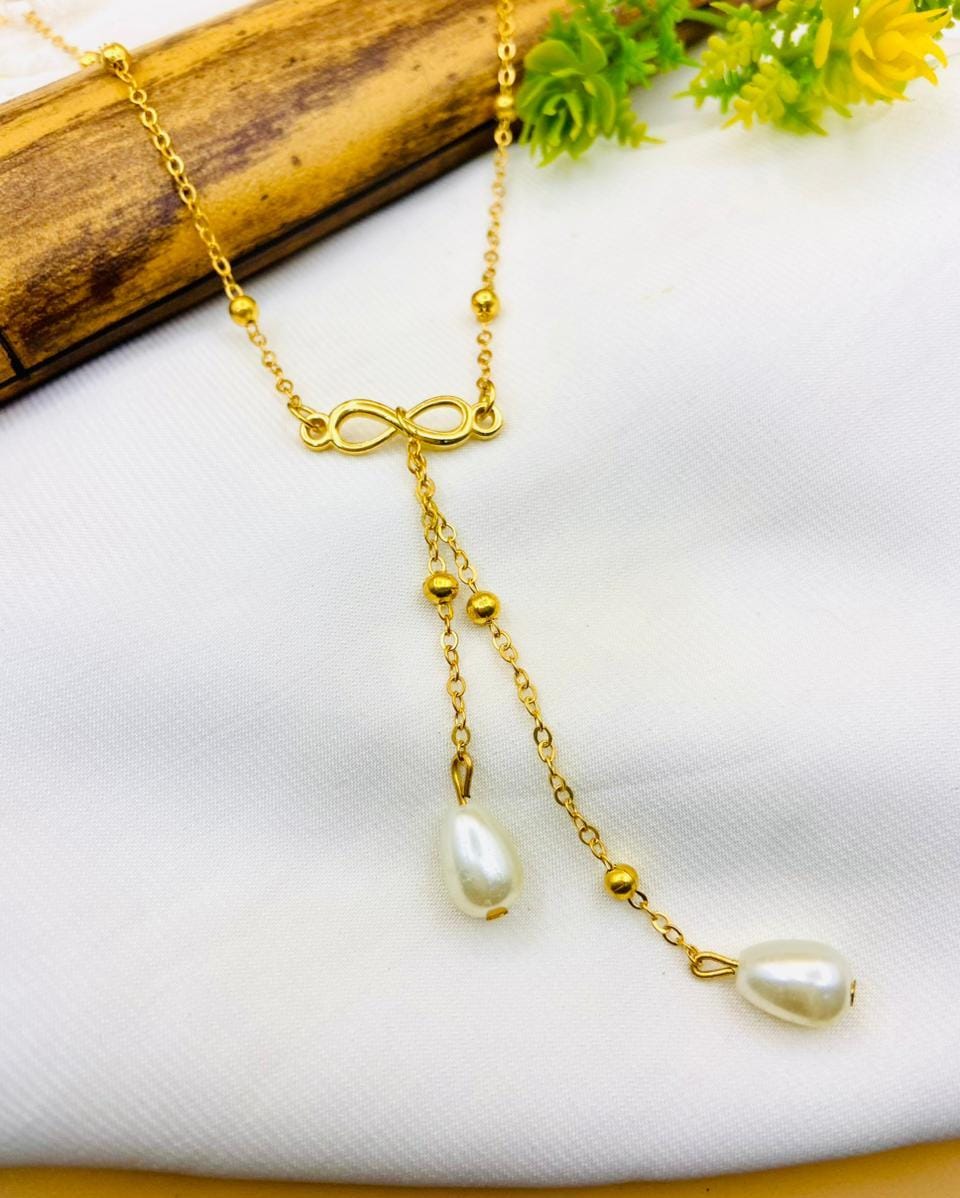 Bow Style Gold Plated Pearl Pendant Necklace for Women